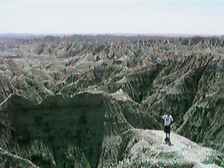 2badlands.JPG (17109 bytes)